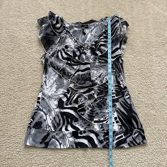 Milano - Ruffle Neck Sleeveless Top - Size: Medium - Picture 3 of 8